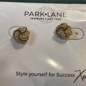 Park Lane Knottie Earrings (1-Gold)